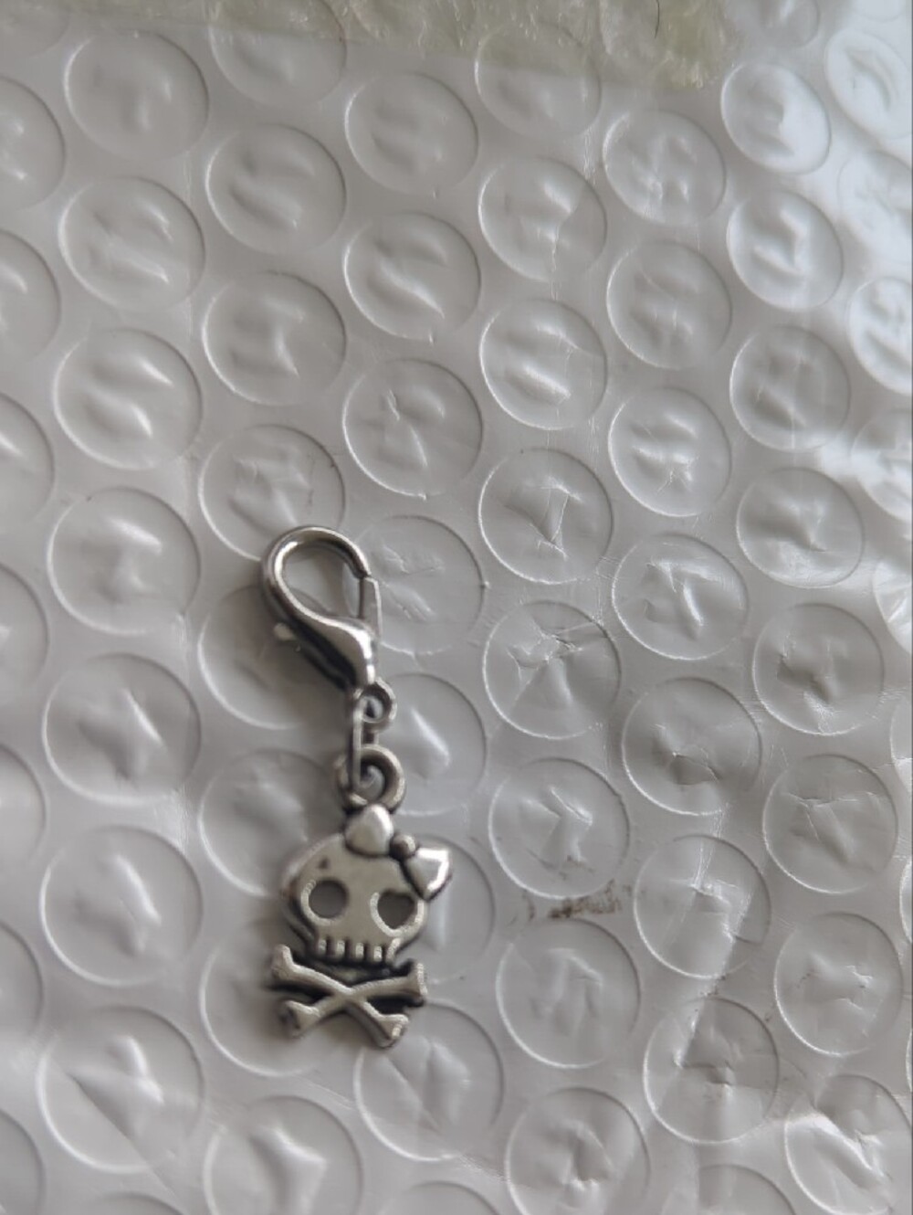 Silver Color Skull & Bow Charm Pendant for Women Jewelry NWOT